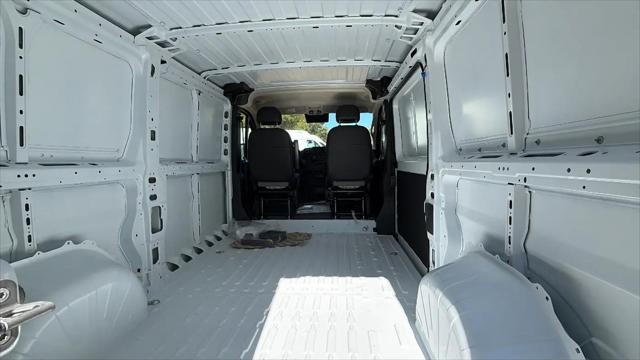 2026 Ram ProMaster Cargo Van Tradesman Low Roof 136" WB w/Pass Seat