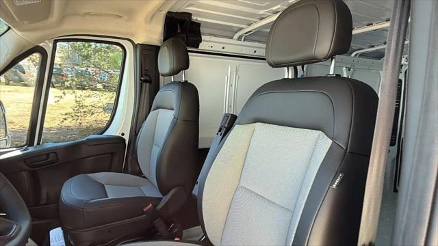 2026 Ram ProMaster Cargo Van Tradesman Low Roof 136" WB w/Pass Seat