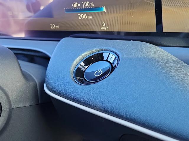 2026 Nissan LEAF PLATINUM+