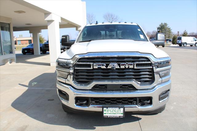 2026 RAM Ram 3500 RAM 3500 TRADESMAN CREW CAB 4X4 8 BOX
