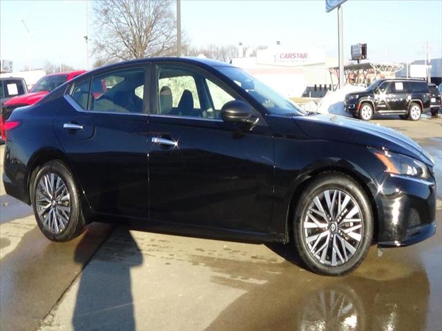 2025 Nissan Altima SV FWD