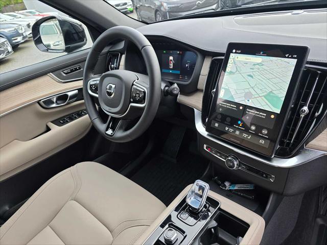 2026 Volvo XC90 Plug-In Hybrid Plus, T8 AWD, Electric/Gasoline, Bright, 7 Seats