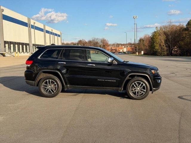 2017 Jeep Grand Cherokee Limited 4x4 2017 Jeep Grand Cherokee Limited 4x4
