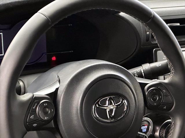 2023 Toyota GR86 Premium [17]