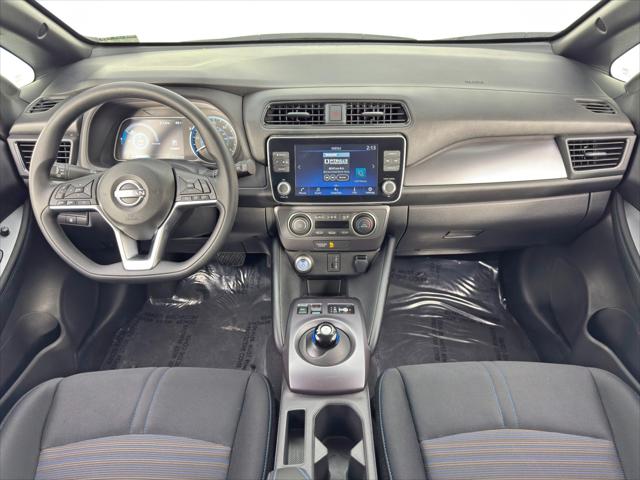 2025 Nissan LEAF S