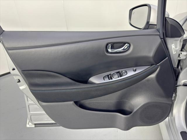 2025 Nissan LEAF S