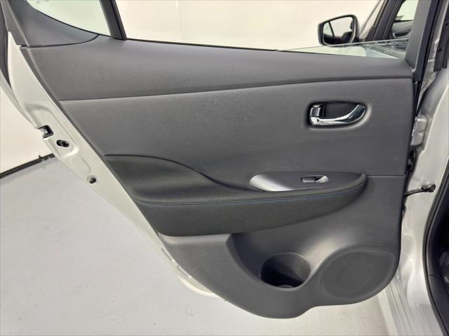 2025 Nissan LEAF S
