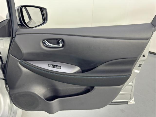 2025 Nissan LEAF S
