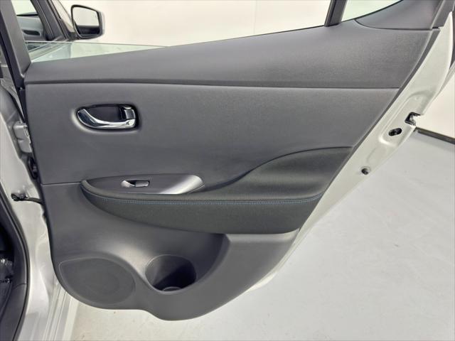 2025 Nissan LEAF S