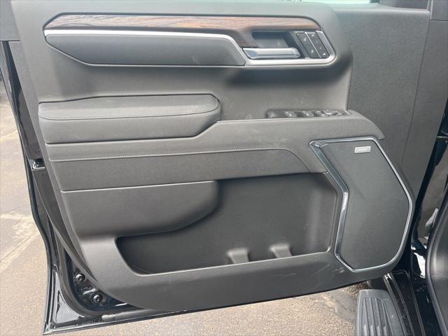 2026 GMC Sierra 1500 Crew Cab, Short Bed, SLT, 4WD
