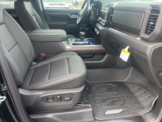 2026 GMC Sierra 1500 Crew Cab, Short Bed, SLT, 4WD