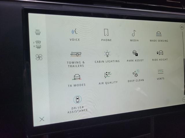 2026 Land Rover Range Rover P400 SE