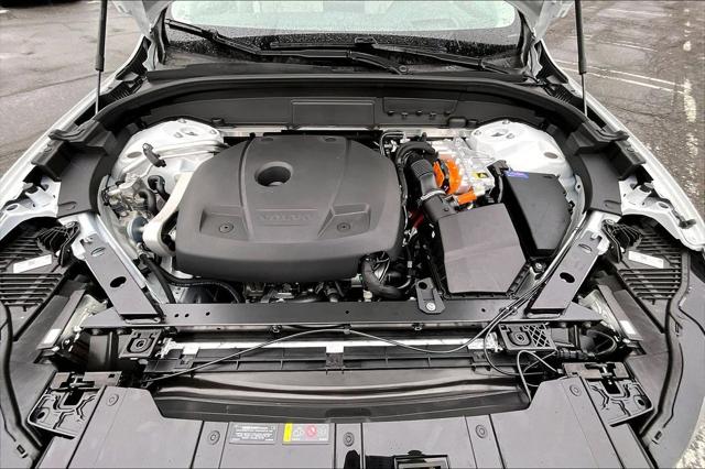 2026 Volvo XC60 Plug-In Hybrid Ultra, T8 AWD Electric/Gasoline, Dark