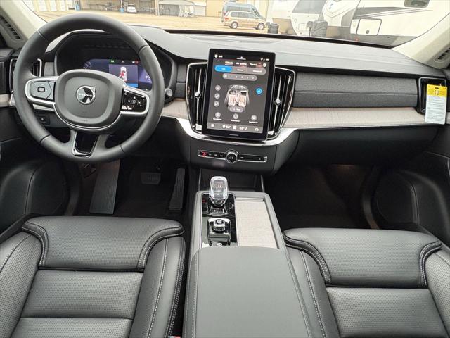 2026 Volvo XC90 Plug-In Hybrid Ultra Dark Theme, T8 AWD, Electric/Gasoline, 7 Seats