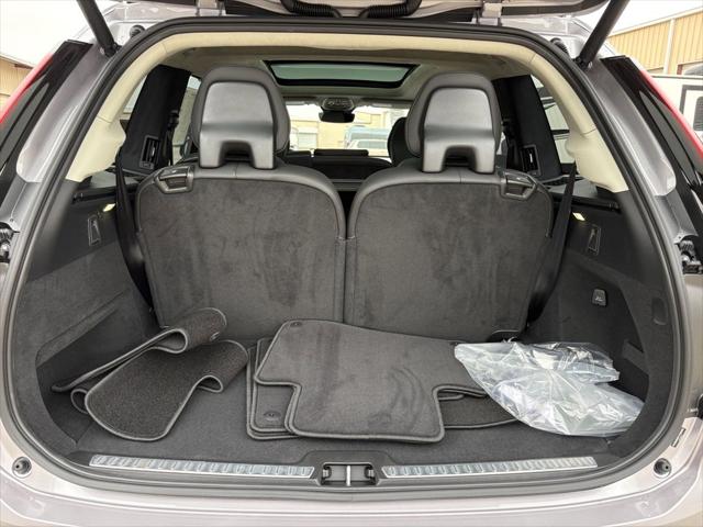 2026 Volvo XC90 Plug-In Hybrid Ultra Dark Theme, T8 AWD, Electric/Gasoline, 7 Seats
