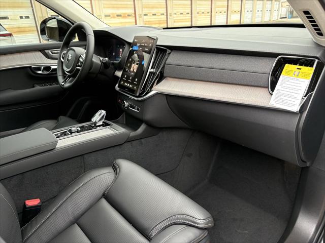2026 Volvo XC90 Plug-In Hybrid Ultra Dark Theme, T8 AWD, Electric/Gasoline, 7 Seats