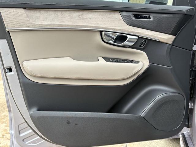 2026 Volvo XC90 Plus, B6 AWD Gas (mild hybrid), Gasoline, Bright, 7 Seats
