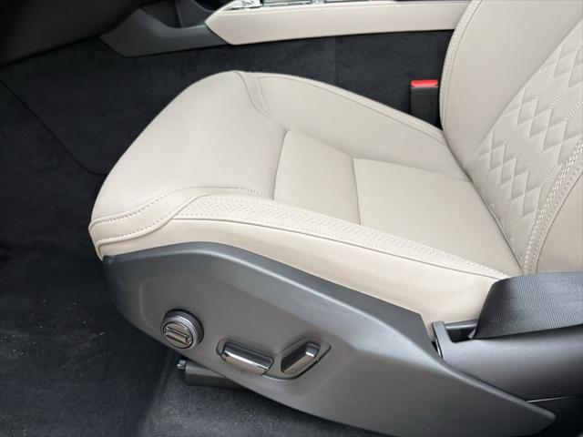 2026 Volvo XC90 Plus, B6 AWD Gas (mild hybrid), Gasoline, Bright, 7 Seats