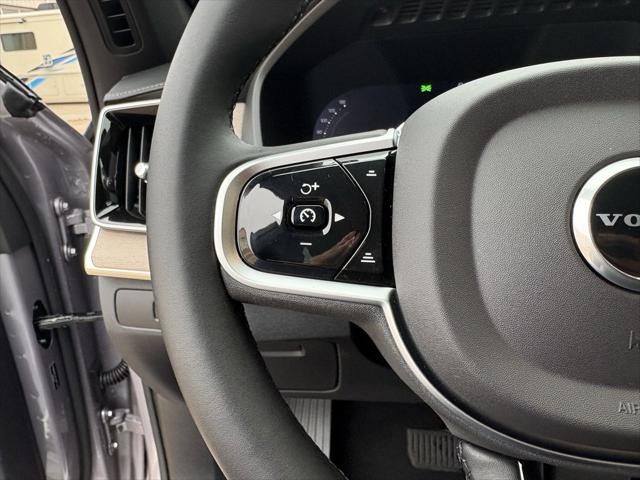 2026 Volvo XC90 Plus, B6 AWD Gas (mild hybrid), Gasoline, Bright, 7 Seats