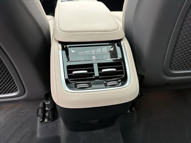 2026 Volvo XC90 Plus, B6 AWD Gas (mild hybrid), Gasoline, Bright, 7 Seats
