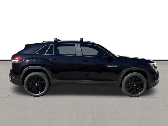 2026 Volkswagen Atlas Cross Sport SE with Technology