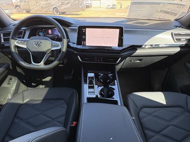2026 Volkswagen Atlas Cross Sport SE with Technology