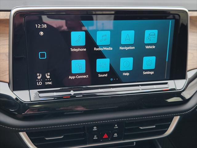2026 Volkswagen Atlas SE with Technology