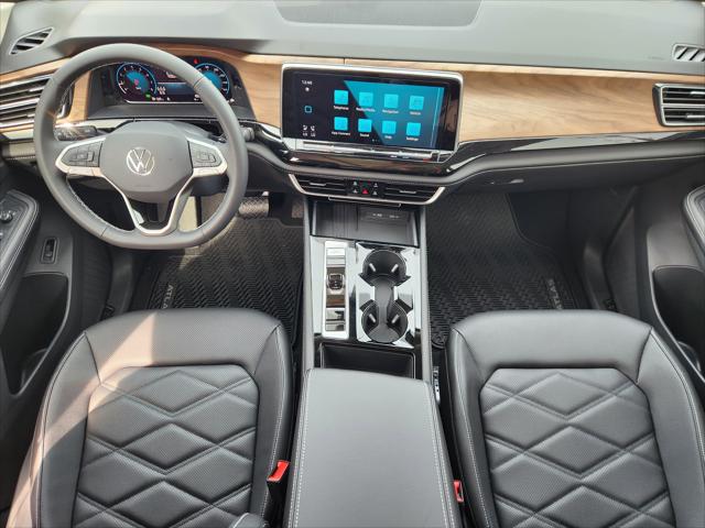 2026 Volkswagen Atlas SE with Technology