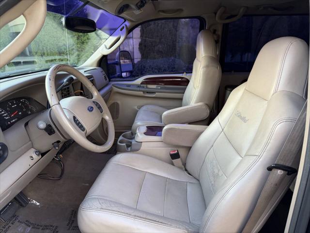 2004 Ford Excursion Limited