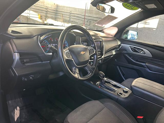 2023 Chevrolet Traverse FWD LT Cloth