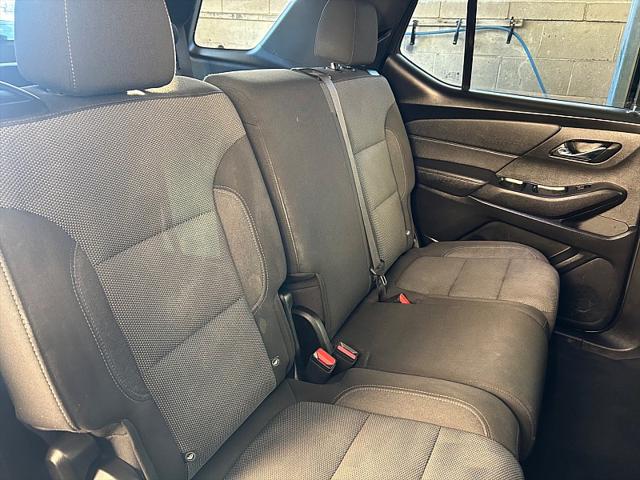 2023 Chevrolet Traverse FWD LT Cloth