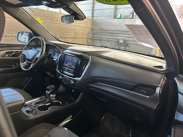 2023 Chevrolet Traverse FWD LT Cloth