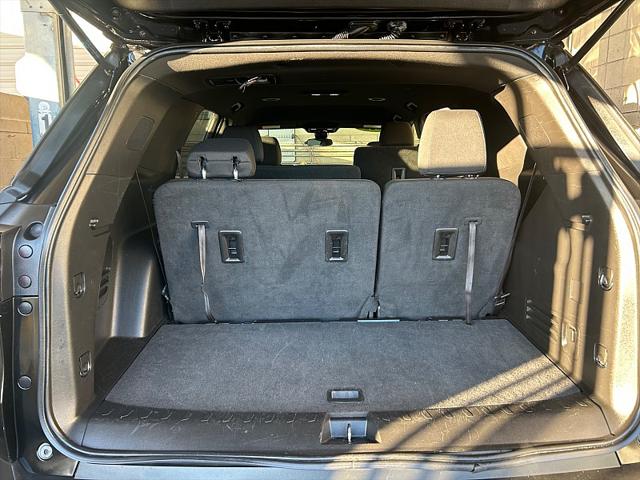 2023 Chevrolet Traverse FWD LT Cloth