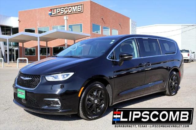 2024 Chrysler Pacifica Touring L for sale in Burkburnett, TX