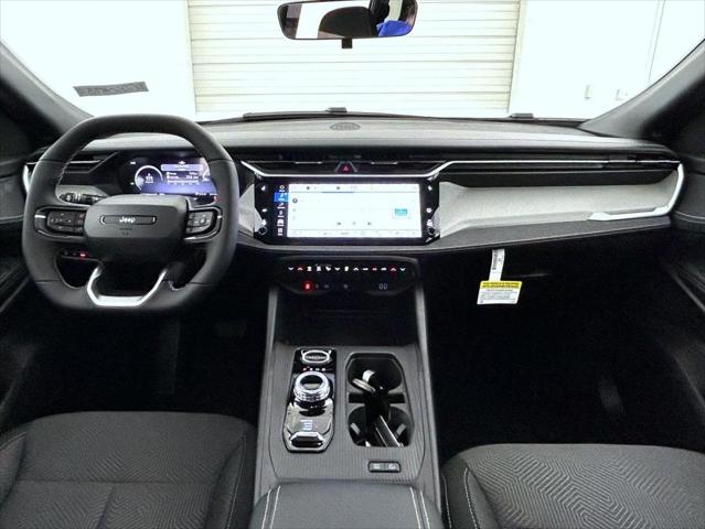 2026 Jeep Cherokee Laredo 4x4