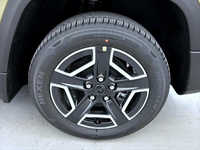 2026 Jeep Cherokee Laredo 4x4