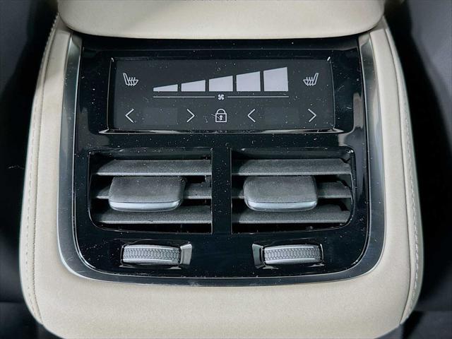 2026 Volvo XC90 Plus, B6 AWD Gas (mild hybrid), Gasoline, Bright, 7 Seats