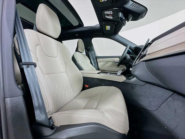 2026 Volvo XC90 Plus, B6 AWD Gas (mild hybrid), Gasoline, Bright, 7 Seats