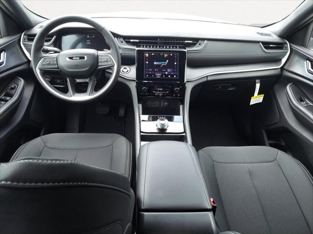 2026 Jeep Grand Cherokee GRAND CHEROKEE LAREDO 4X4