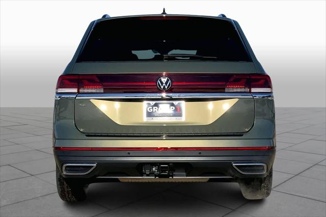 2026 Volkswagen Atlas SE with Technology
