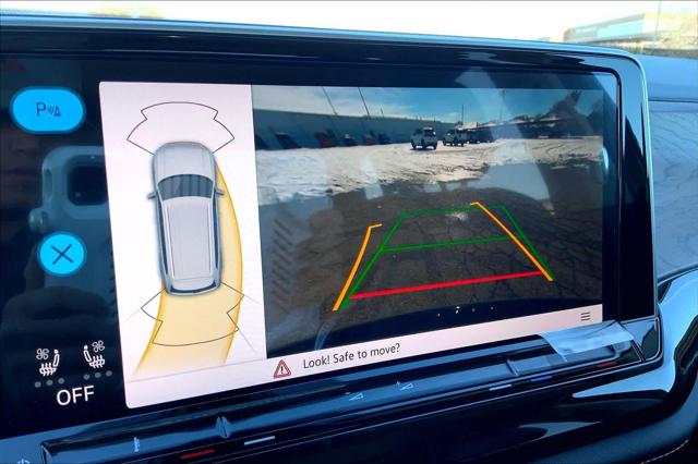 2026 Volkswagen Atlas SE with Technology