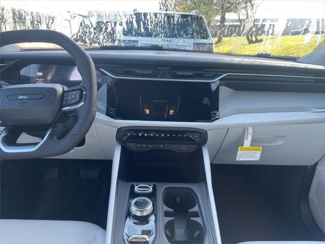 2026 Jeep Cherokee Laredo 4x4