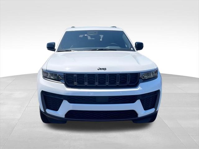 2026 Jeep Grand Cherokee L GRAND CHEROKEE L LAREDO ALTITUDE 4X4