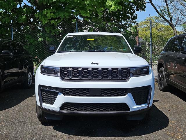 2026 Jeep Grand Cherokee GRAND CHEROKEE L LAREDO ALTITUDE 4X4 2026 Jeep Grand Cherokee GRAND CHEROKEE L LAREDO ALTITUDE 4X4