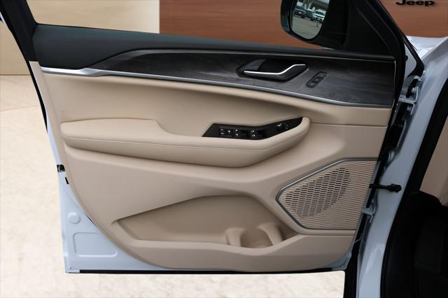 2026 Jeep Grand Cherokee Limited 4x2