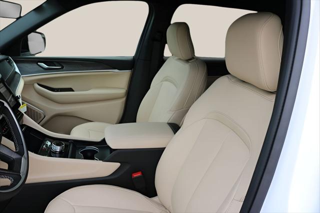 2026 Jeep Grand Cherokee Limited 4x2