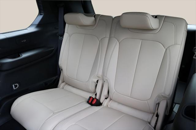 2026 Jeep Grand Cherokee Limited 4x2