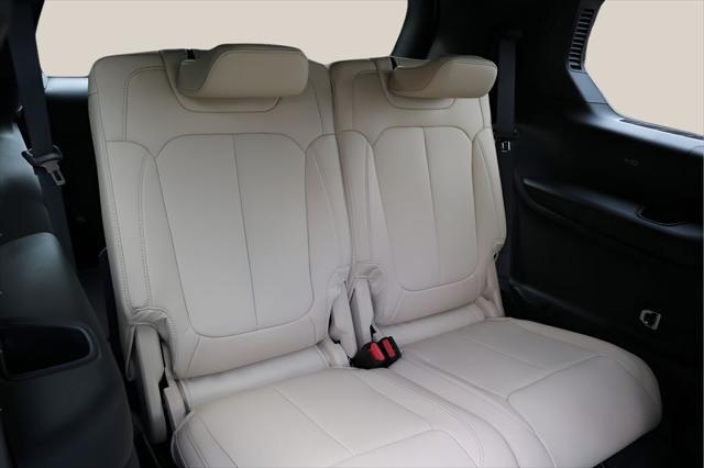 2026 Jeep Grand Cherokee Limited 4x2