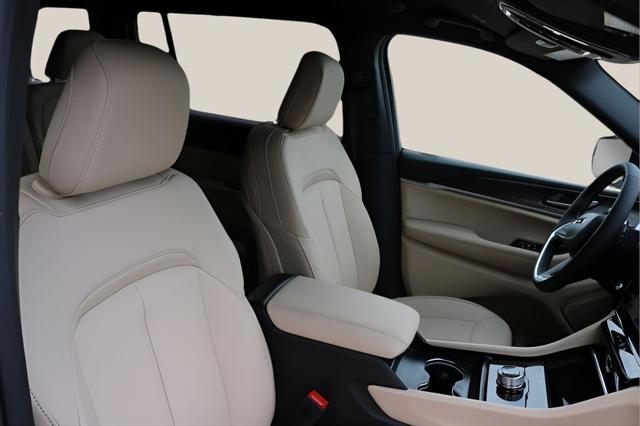 2026 Jeep Grand Cherokee Limited 4x2