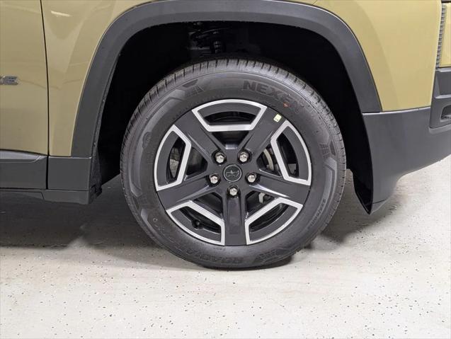 2026 Jeep Cherokee Laredo 4x4